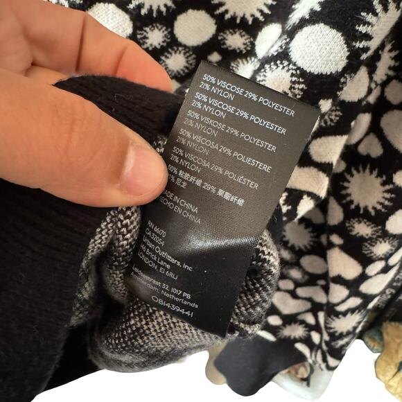 Maeve by Anthropologie Heart Sun Print Sweater XS Black White Pullover - Picture 4 of 6